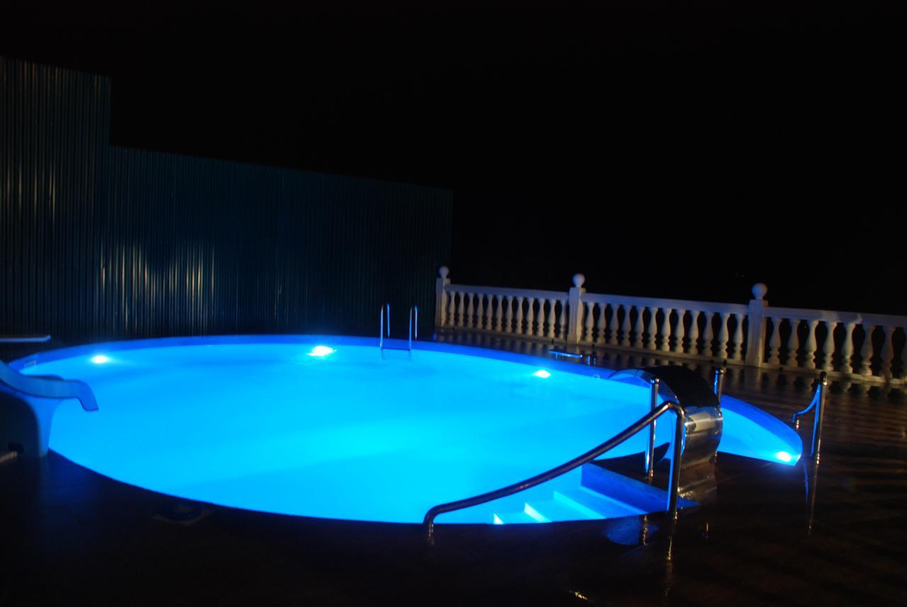 Mamzyshkha Guest House ガグラ エクステリア 写真